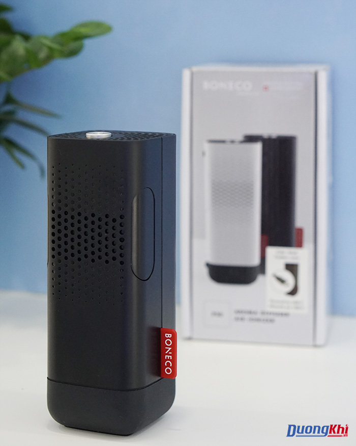 Máy lọc không khí trên ô tô Boneco P50 - Màu đen