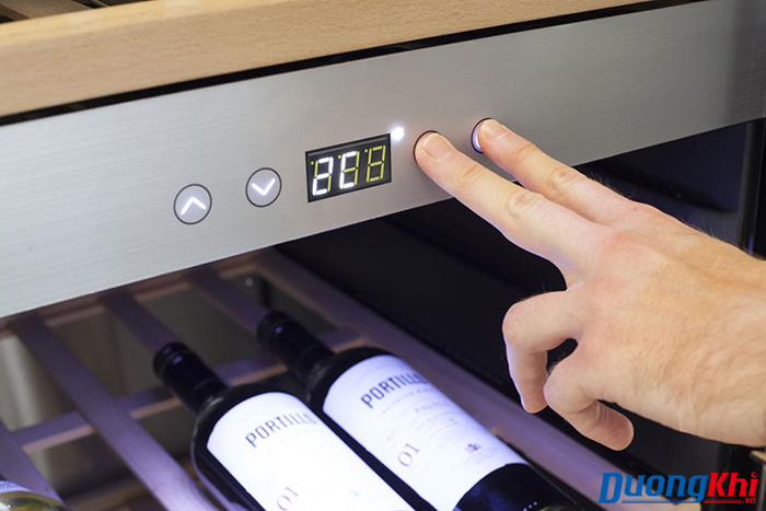 Tủ rượu vang Caso Winechef Pro 126-2D